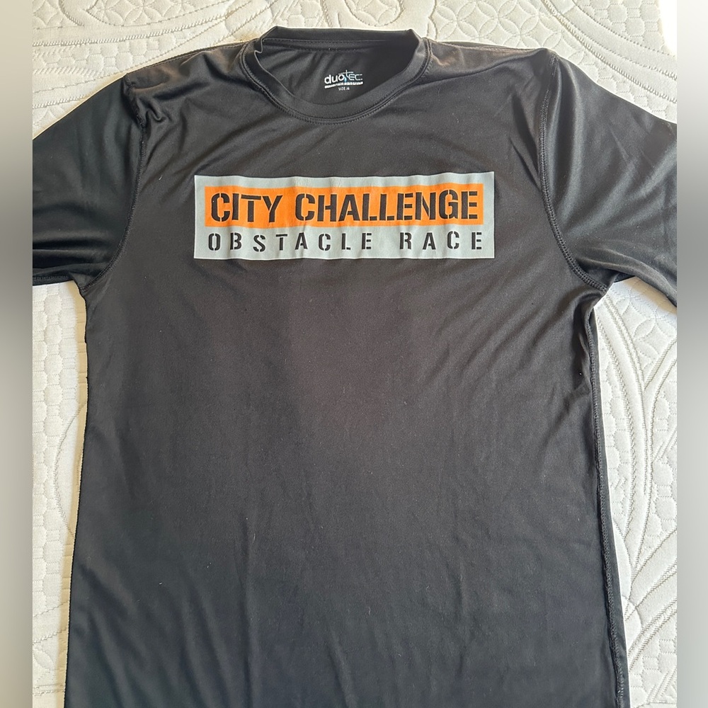 City Challenge Obstacle Race | Black | Finisher T-Shirt | Size M | Men/Unisex